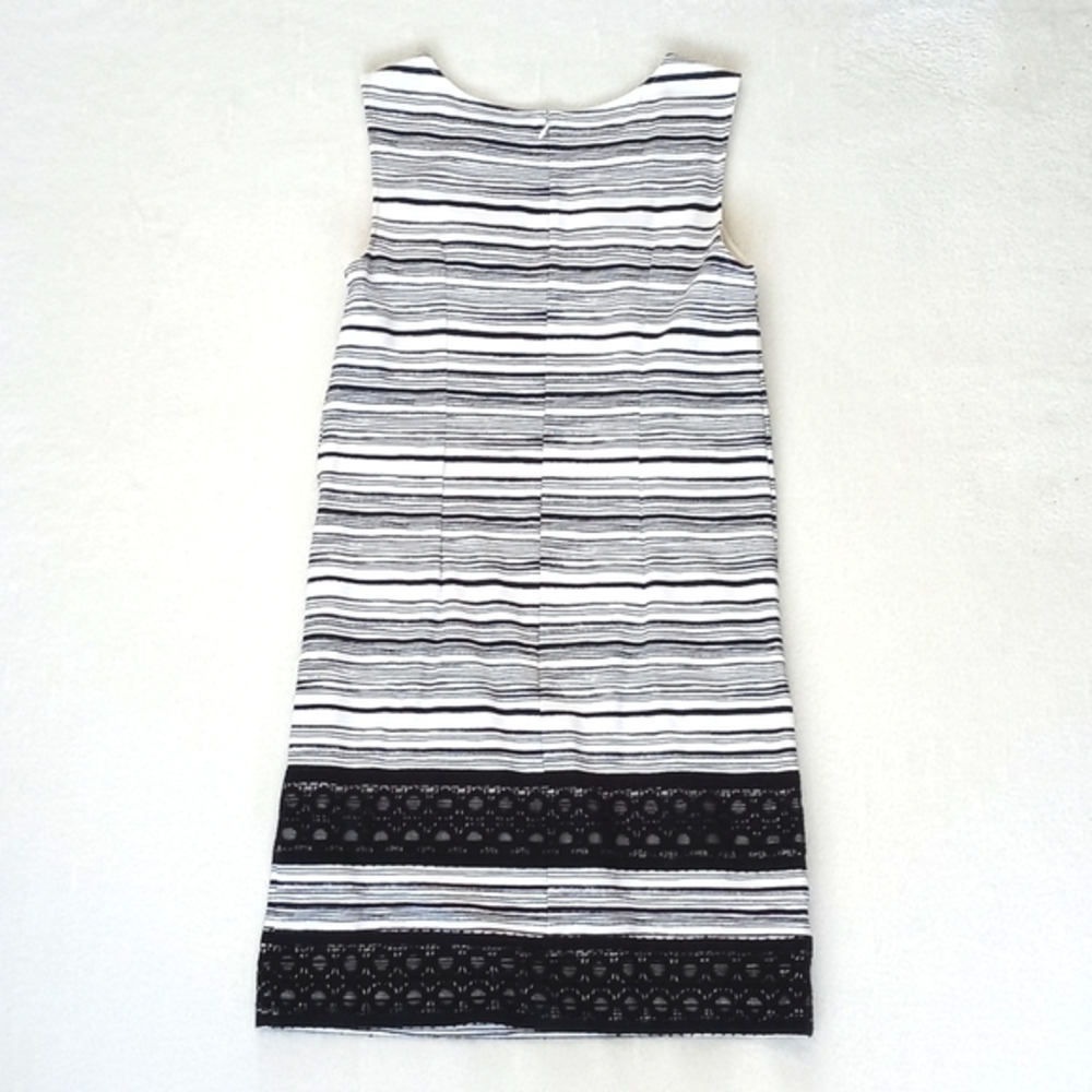 *** Relisted**** Ann Taylor Rayon/ Nylon Blend Stripe Lace Trim Dress 2 - Picture 5 of 12